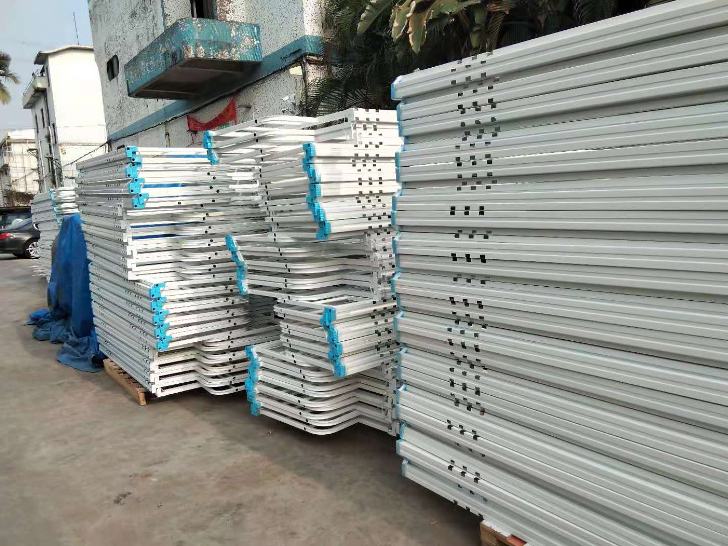 廠區(qū)堆滿鐵床，怎么辦？
